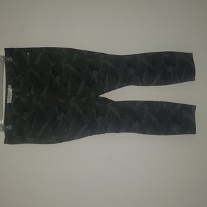 Womens camo capris